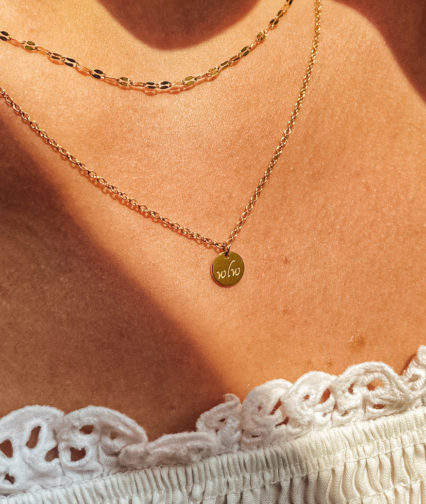 "wlw" Necklace Set